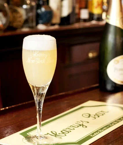 <img src="/wp-content/uploads/2023/07/favicon.png"> French 75